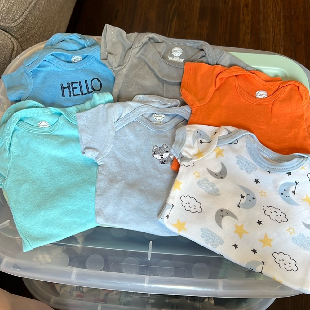 0-3 month short sleeve onesies